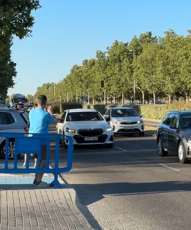 | وصول فينيسيوس جونيور ووكيل أعماله الآن إلى فالديبياس….