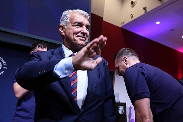 موندو ديبورتيفو :
أنفق برشلونة 172.5 مليون يورو على التعاقدات هذا الصيف..
مقا…