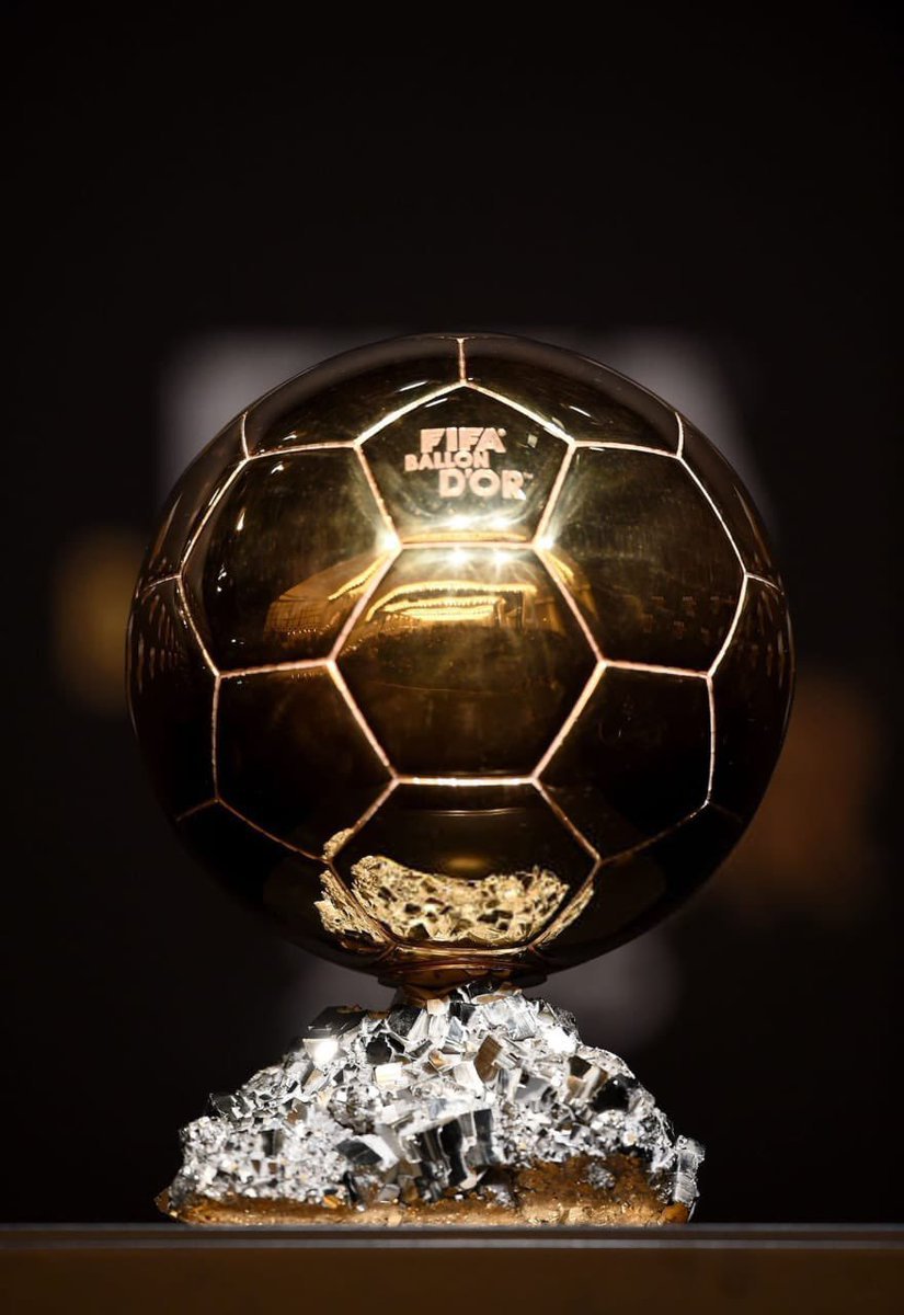 من الاحق بالكرة الذهبية؟
لوكا مودريتش :
بصراحة، لا أعرف، لا أريد ذكر أي اسم أو…