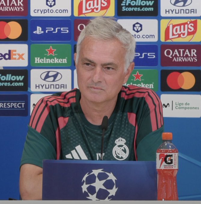جوزيه مورينيو:

مرّ ريال مدريد بموسم معقد للغاية. وعندما يحدث ذلك، لا بد من إصلا…